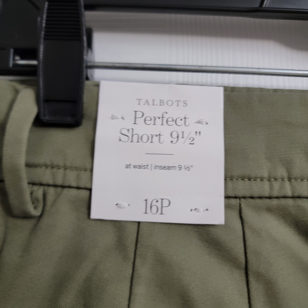 Talbots Perfect Shorts 9.5", White, Women's Size 16P (Petite) - Picture 3 of 4